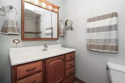 130 Westview Street, Hoffman Estates, IL 60169 - Photo 15