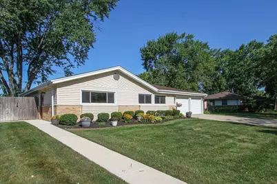 130 Westview Street, Hoffman Estates, IL 60169 - Photo 1