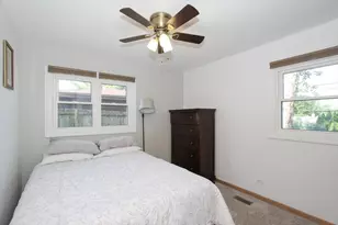 130 Westview St, Hoffman Estates, IL 60169 - Photo 17
