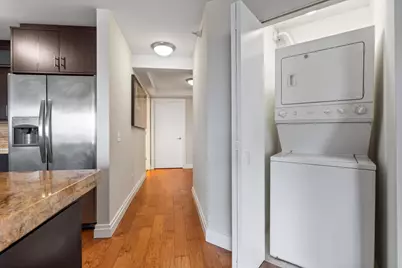 545 N Dearborn Street #2511, Chicago, IL 60654 - Photo 17