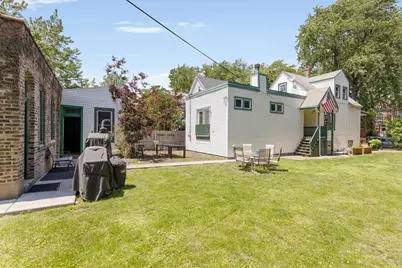1819 W Cornelia Avenue, Chicago, IL 60657 - Photo 17