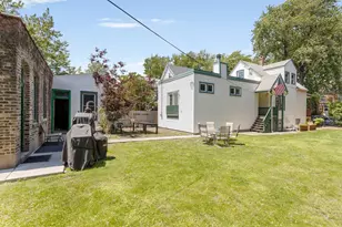 1819 W Cornelia Ave, Chicago, IL 60657 - Photo 17