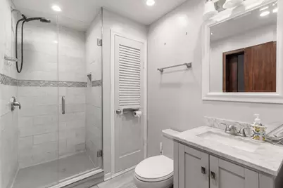 1819 W Cornelia Avenue, Chicago, IL 60657 - Photo 9