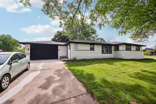 15725 New England Ave, Tinley Park, IL 60477 - Photo 1