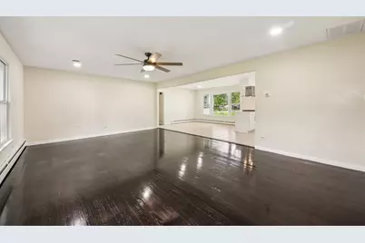 15725 New England Avenue, Tinley Park, IL 60477 - Photo 5