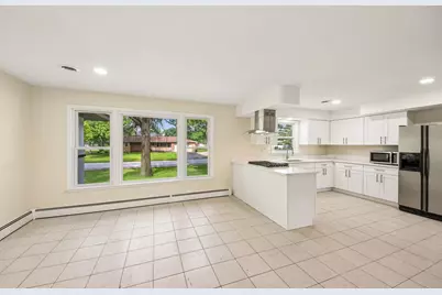 15725 New England Avenue, Tinley Park, IL 60477 - Photo 13
