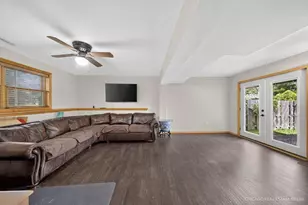 1358 Cottonwood Ln, Crystal Lake, IL 60014 - Photo 17