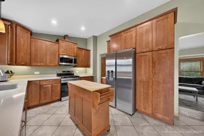 1358 Cottonwood Lane, Crystal Lake, IL 60014 - Photo 7