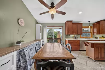 1358 Cottonwood Lane, Crystal Lake, IL 60014 - Photo 5
