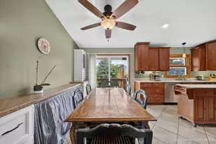 1358 Cottonwood Ln, Crystal Lake, IL 60014 - Photo 5