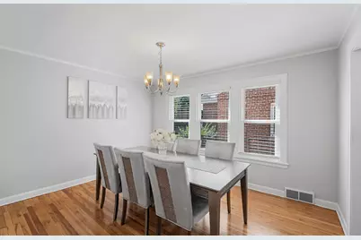 5126 N Mulligan Avenue, Chicago, IL 60630 - Photo 7