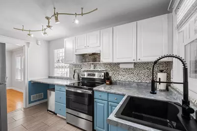 5126 N Mulligan Avenue, Chicago, IL 60630 - Photo 9