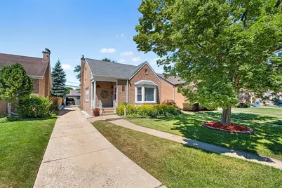 5126 N Mulligan Avenue, Chicago, IL 60630 - Photo 1