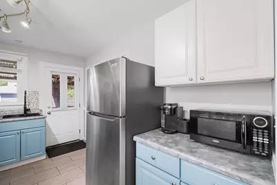 5126 N Mulligan Avenue, Chicago, IL 60630 - Photo 11