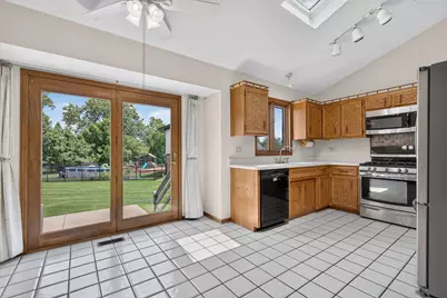 11644 Brookwood Drive, Orland Park, IL 60467 - Photo 9