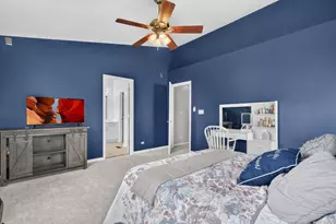 3015 Langston Cir, Saint Charles, IL 60175 - Photo 15