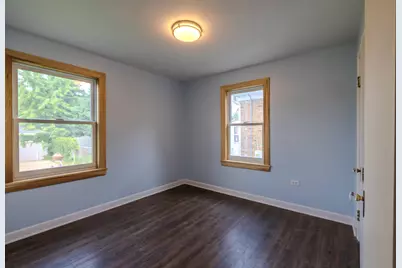 9308 S Troy Avenue, Evergreen Park, IL 60805 - Photo 17