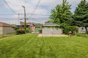 9308 S Troy Ave, Evergreen Park, IL 60805 - Photo 7
