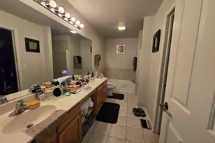 494 Vaughn Cir, Aurora, IL 60502 - Photo 35