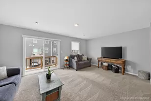 844 Briar Gln Ct, Hampshire, IL 60140 - Photo 7