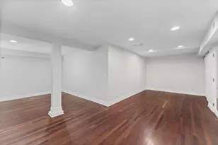 1918 W Cullom Ave, Chicago, IL 60613 - Photo 9