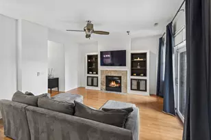 4717 N Clark St, Chicago, IL 60640 - Photo 5