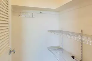 5733 N Sheridan Rd, Chicago, IL 60660 - Photo 19