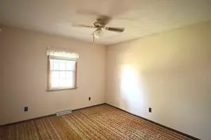 1724 Highland Pl, Streator, IL 61364 - Photo 15