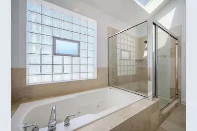 1912 N Hoyne Avenue, Chicago, IL 60647 - Photo 23