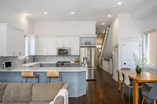 1912 N Hoyne Ave, Chicago, IL 60647 - Photo 17