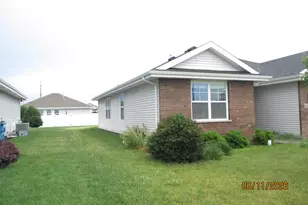6135 Stone Pathway St, Bourbonnais, IL 60914 - Photo 5