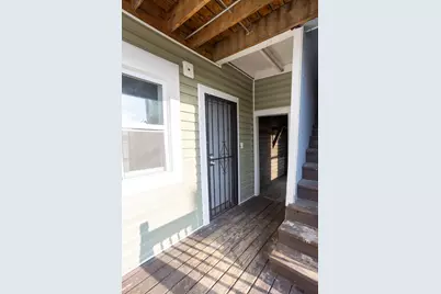 8739 S Colfax Avenue #1, Chicago, IL 60617 - Photo 13