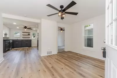 529 E Timber Street, Pontiac, IL 61764 - Photo 9