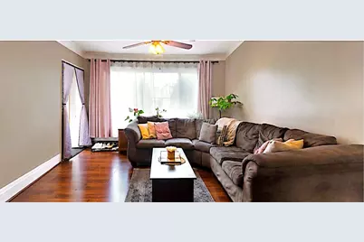 2133 N 75th Avenue, Elmwood Park, IL 60707 - Photo 3