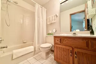 1024 Burke Ct, Naperville, IL 60563 - Photo 25