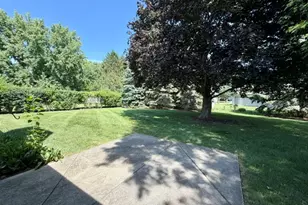 1024 Burke Ct, Naperville, IL 60563 - Photo 27