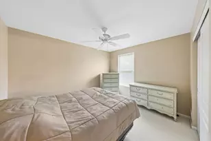 604 S Curran Rd, Round Lake, IL 60073 - Photo 13