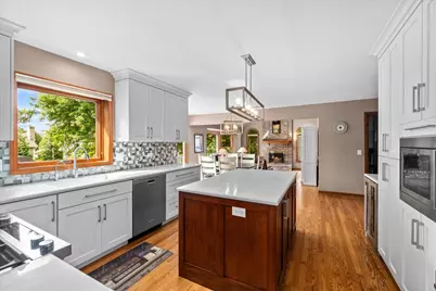 1308 Hamlet Road, Naperville, IL 60564 - Photo 7