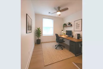 4346 W Gladys Avenue, Chicago, IL 60624 - Photo 11