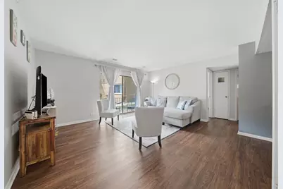 4827 W 109th Street #101, Oak Lawn, IL 60453 - Photo 5