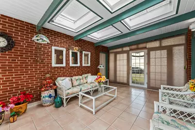 9055 Kenton Avenue, Skokie, IL 60076 - Photo 5