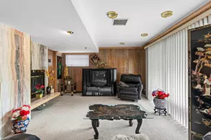 9055 Kenton Ave, Skokie, IL 60076 - Photo 15