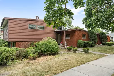 9055 Kenton Avenue, Skokie, IL 60076 - Photo 1