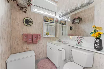 9055 Kenton Avenue, Skokie, IL 60076 - Photo 23