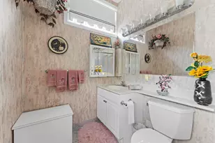 9055 Kenton Ave, Skokie, IL 60076 - Photo 23