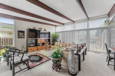 9055 Kenton Avenue, Skokie, IL 60076 - Photo 11