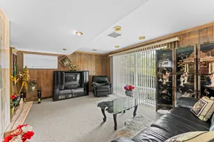 9055 Kenton Ave, Skokie, IL 60076 - Photo 13