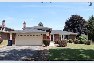510 W Millns Court, Addison, IL 60101 - Photo 1