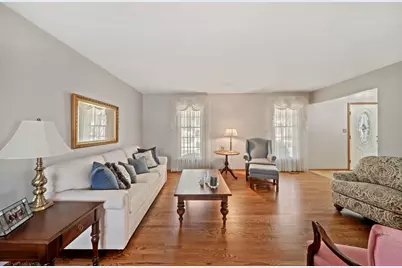 1725 Monmouth Place, Downers Grove, IL 60516 - Photo 7