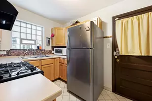9032 S Laflin St, Chicago, IL 60620 - Photo 11